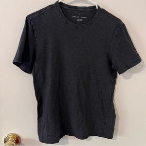 Everlane Organic Cotton Charcoal Crew Neck Uniform T-Shirt Small